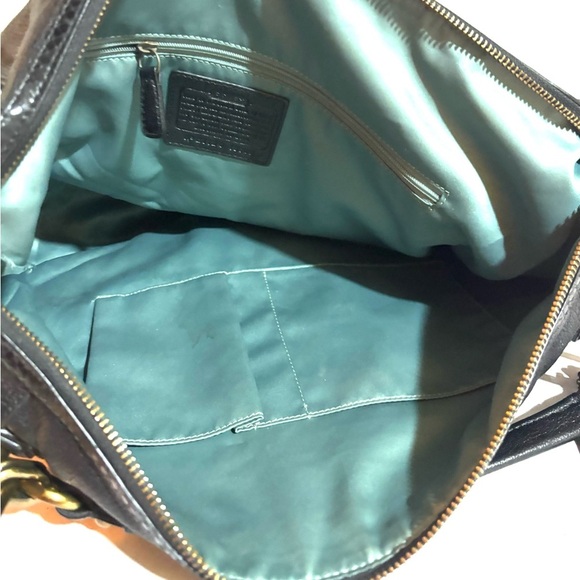 Coach vintage 
Black Leather crossbody Bag - Picture 13 of 13